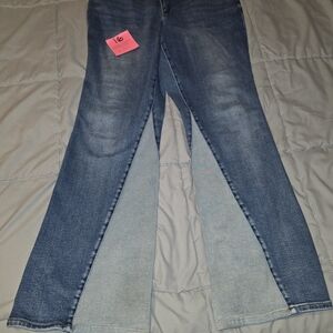 Judy Blue 18W Jeans